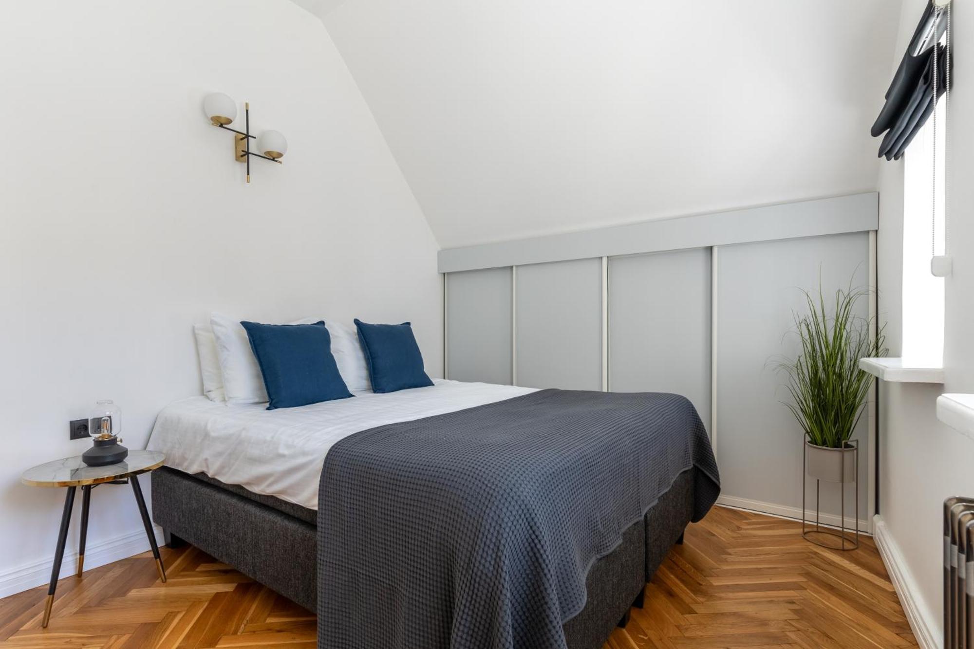 2br 95m2 In Old Town With Free Parking And Sauna! Apartment Reval